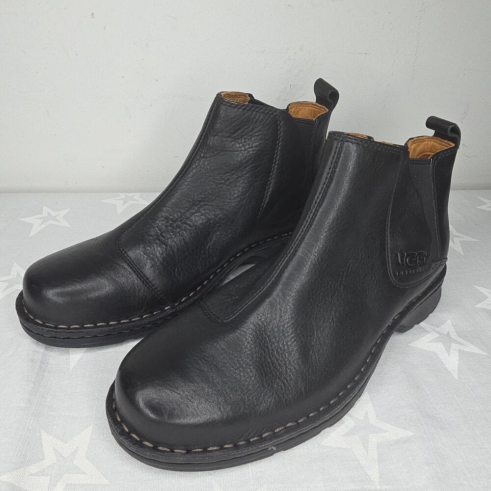 UGG Australia Mens Chelsea Boots Black Leather Ankle Boot 10.5 S/N 5528